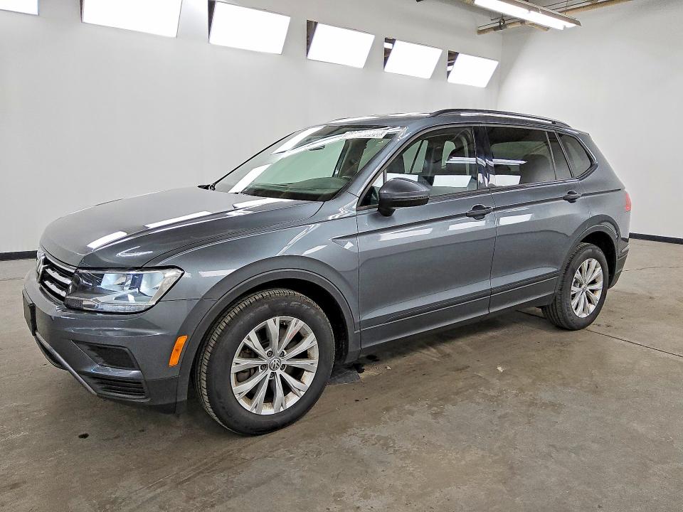 68640586 :رقم المزاد ، 3VV0B7AX1LM148837 vin ، 2020 Volkswagen Tiguan مزاد بيع