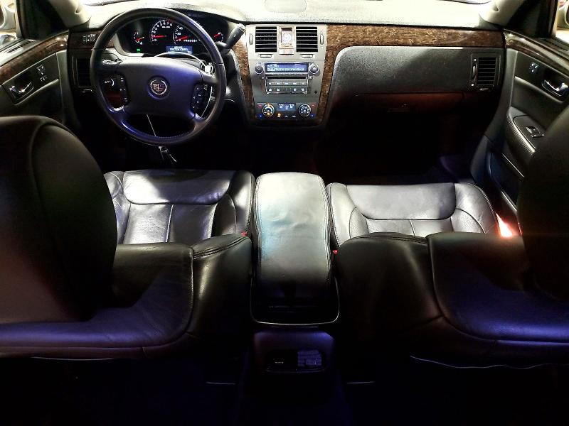 70986966 :رقم المزاد ، 1G6KD57Y48U126987 vin ، 2008 Cadillac Dts مزاد بيع