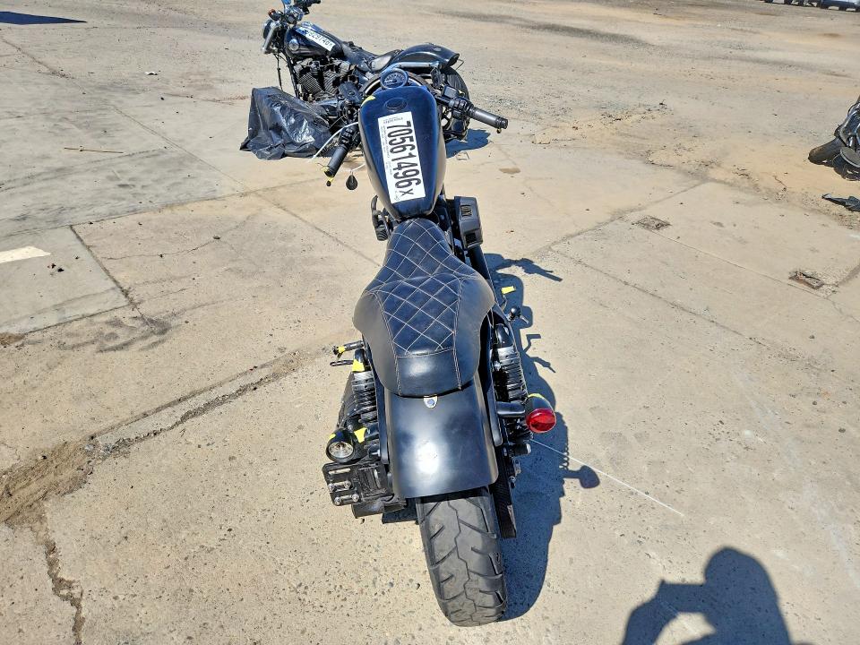 70561496 :رقم المزاد ، 1HD4LE216HC410032 vin ، 2017 Harley-davidson Xl883 مزاد بيع