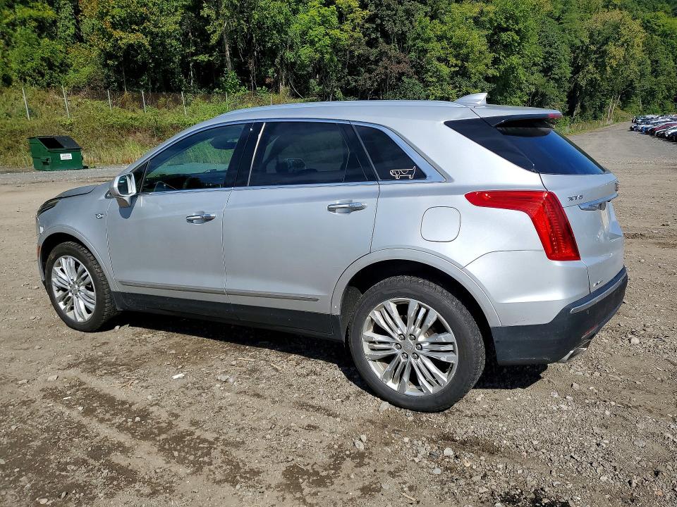 69780706 :رقم المزاد ، 1GYKNFRS2KZ131537 vin ، 2019 Cadillac Xt5 مزاد بيع