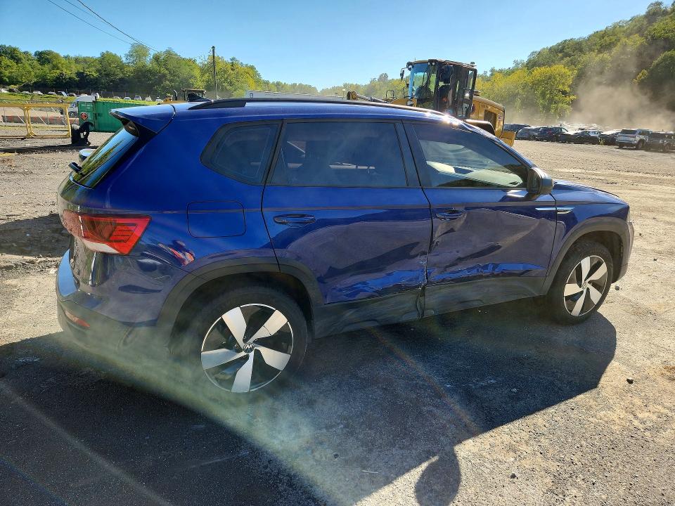 68838776 :رقم المزاد ، 3VV8X7B2XRM072616 vin ، 2024 Volkswagen Taos مزاد بيع