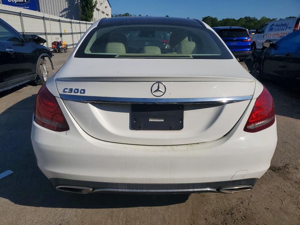 2015 Mercedes-benz C მანქანა იყიდება აუქციონზე, vin: 55SWF4JB6FU052970, აუქციონის ნომერი: 69578906
