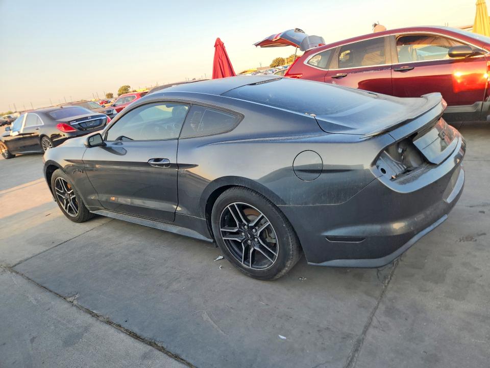 67815236 :رقم المزاد ، 1FA6P8CF3J5165698 vin ، 2018 Ford Mustang مزاد بيع
