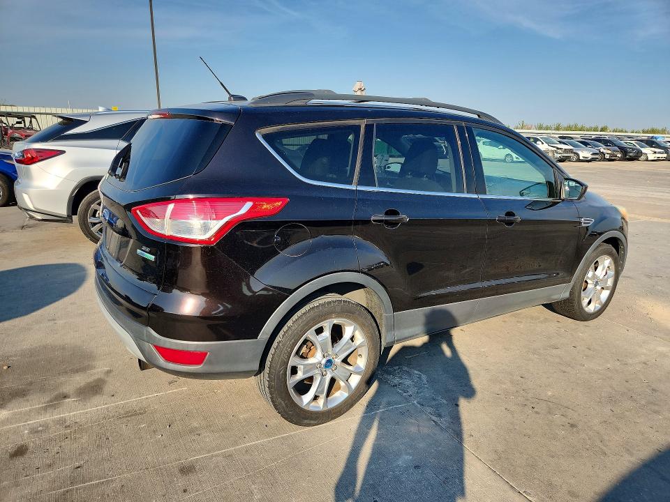 2013 Ford Escape მანქანა იყიდება აუქციონზე, vin: 1FMCU0GX1DUB22834, აუქციონის ნომერი: 69129566