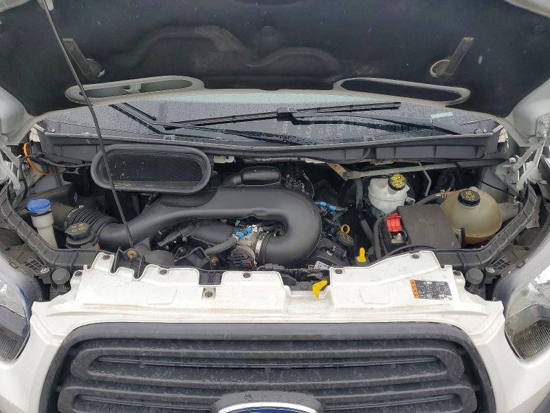 69681586 :رقم المزاد ، 1FTYE2CM8JKB33559 vin ، 2018 Ford Transit مزاد بيع