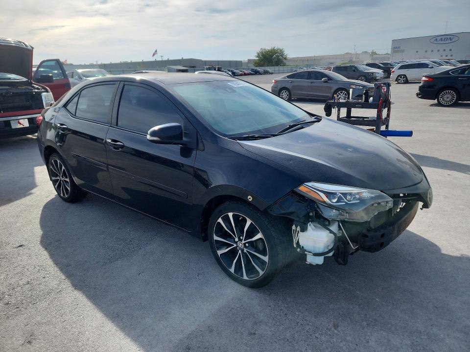 70544796 :رقم المزاد ، 2T1BURHE0HC816158 vin ، 2017 Toyota Corolla مزاد بيع