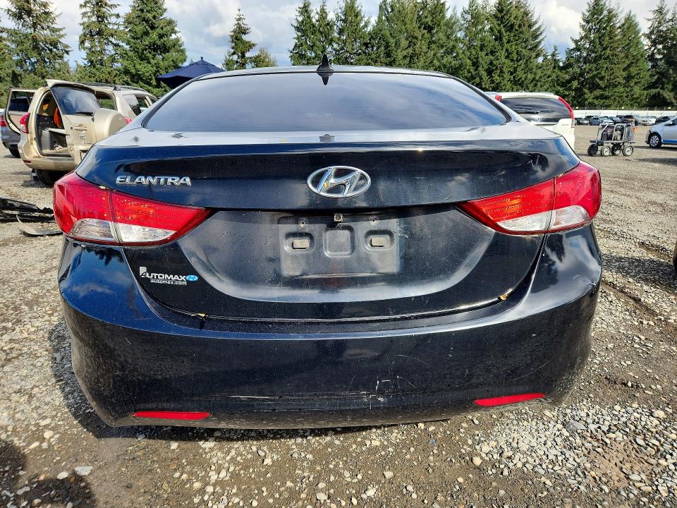 68195556 :رقم المزاد ، 5NPDH4AE4DH262950 vin ، 2013 Hyundai Elantra مزاد بيع