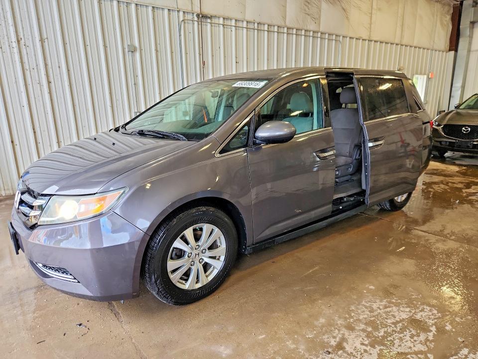 69309916 :رقم المزاد ، 5FNRL5H4XFB130154 vin ، 2015 Honda Odyssey مزاد بيع