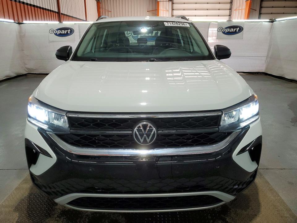 Продаж на аукціоні авто 2022 Volkswagen Taos, vin: 3VVAX7B23NM014150, номер лоту: 71428296