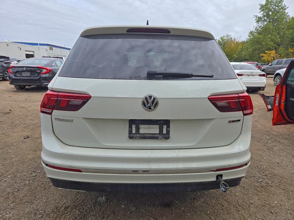 Продажа на аукционе авто 2021 Volkswagen Tiguan, vin: 3VV4B7AX8MM108502, номер лота: 68922016