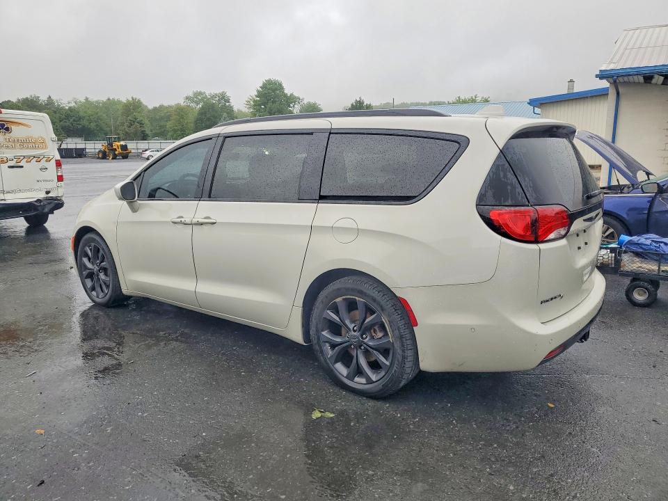 Продажа на аукционе авто 2019 Chrysler Pacifica, vin: 2C4RC1BG4KR657360, номер лота: 67490846