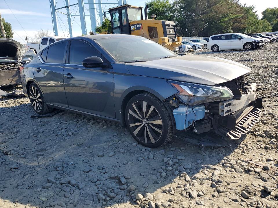 67713976 :رقم المزاد ، 1N4BL4CV5KC183188 vin ، 2019 Nissan Altima مزاد بيع