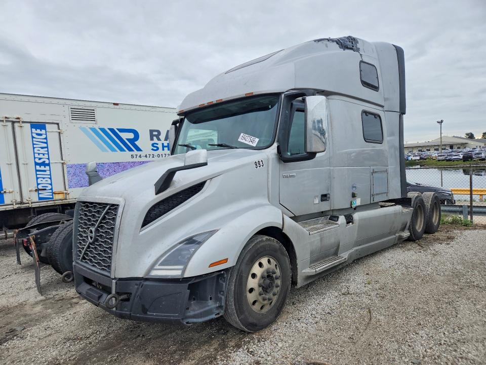 Aukcja sprzedaży 2020 Volvo Vn, vin: 4V4NC9EH3LN236993, numer aukcji: 69427546