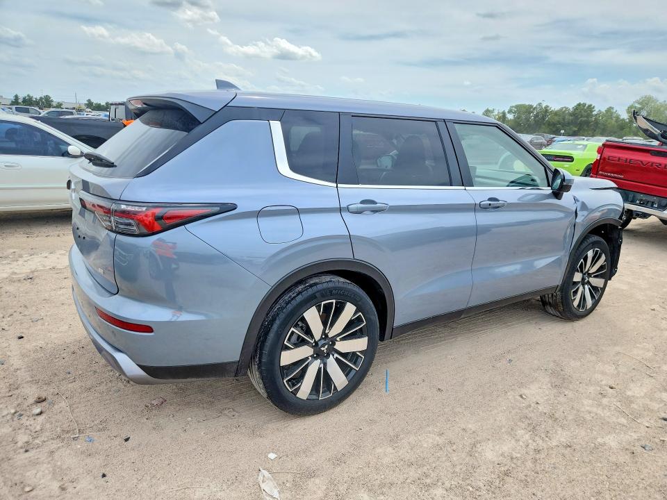 2026 Mitsubishi Outlander მანქანა იყიდება აუქციონზე, vin: JA4J3VAB0TZ027752, აუქციონის ნომერი: 67076636