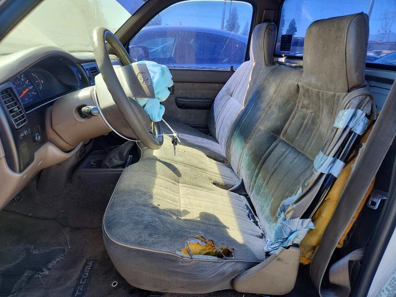 2000 Toyota Tacoma მანქანა იყიდება აუქციონზე, vin: 4TANL42N0YZ593343, აუქციონის ნომერი: 71298546