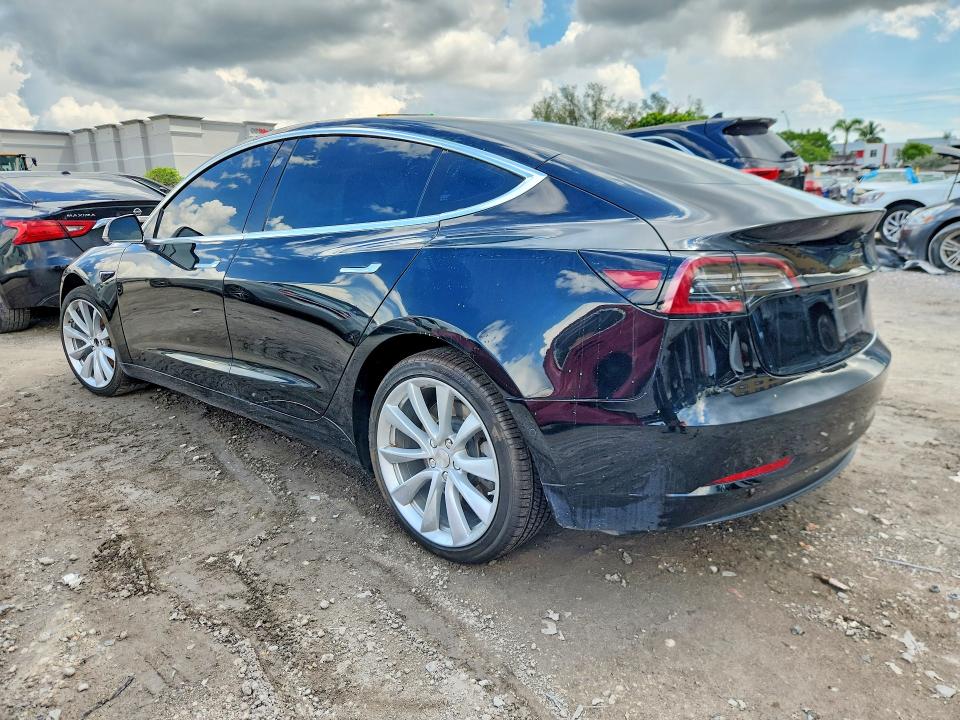 2018 Tesla Model 3 მანქანა იყიდება აუქციონზე, vin: 5YJ3E1EA1JF023487, აუქციონის ნომერი: 67442646