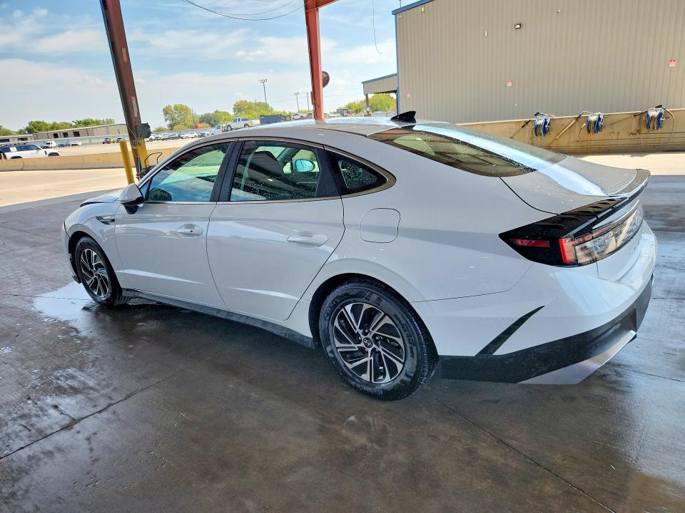 Продажа на аукционе авто 2026 Hyundai Sonata Hybrid, vin: KMHL24JJXTA161925, номер лота: 69967246