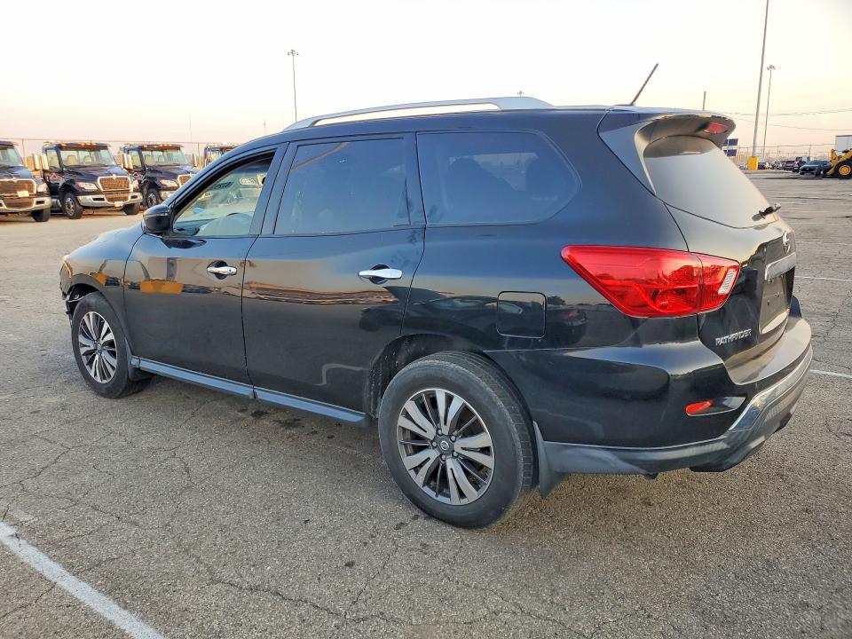 67299126 :رقم المزاد ، 5N1DR2MN1HC904910 vin ، 2017 Nissan Pathfinder مزاد بيع