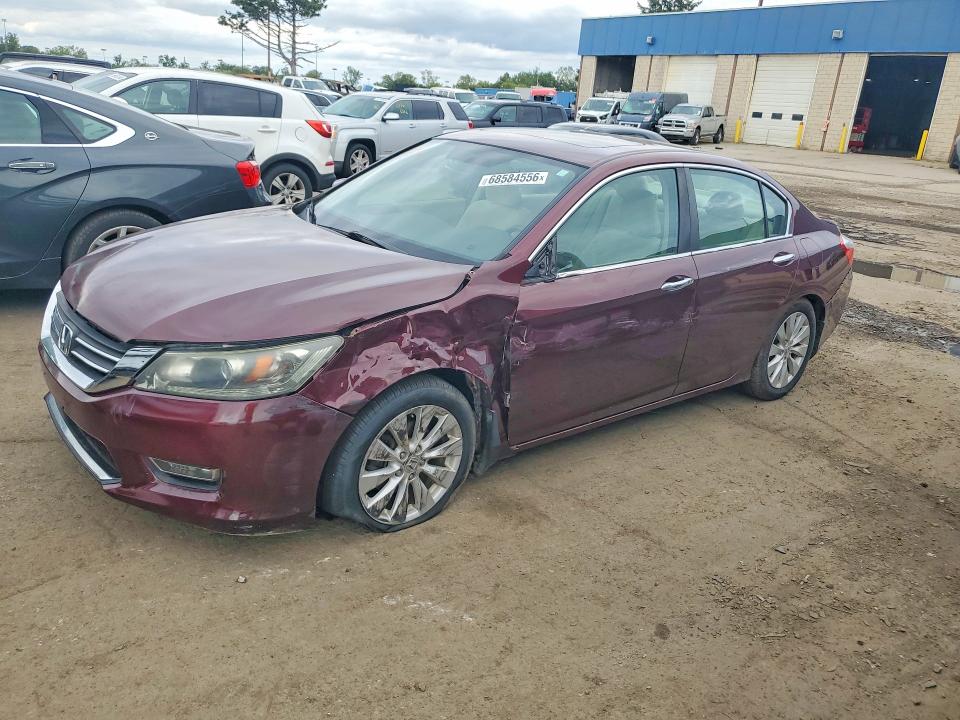 2013 Honda Accord მანქანა იყიდება აუქციონზე, vin: 1HGCR2F77DA122925, აუქციონის ნომერი: 68584556