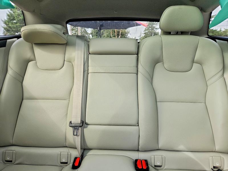 68212136 :رقم المزاد ، LYV102RKXJB113916 vin ، 2018 Volvo Xc60 مزاد بيع