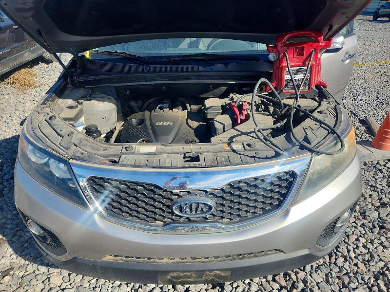 2013 Kia Sorento მანქანა იყიდება აუქციონზე, vin: 5XYKT4A63DG421351, აუქციონის ნომერი: 70700736