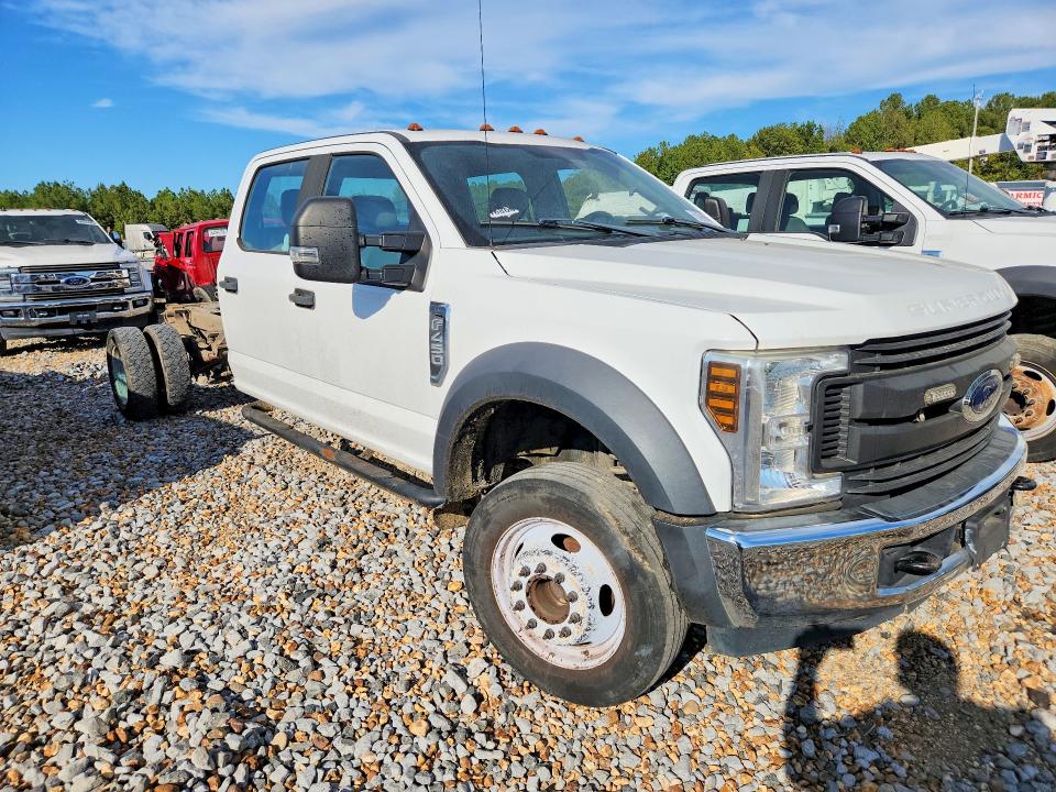 70508226 :رقم المزاد ، 1FD0W4GY3KEC84100 vin ، 2019 Ford F450 مزاد بيع