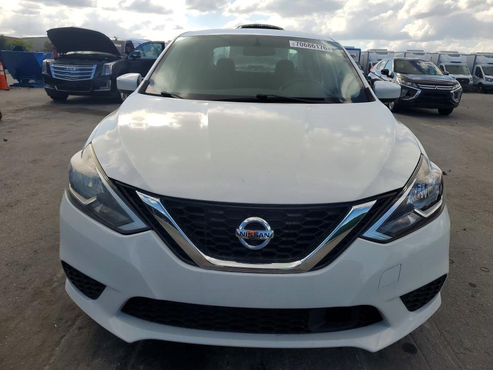2019 Nissan Sentra მანქანა იყიდება აუქციონზე, vin: 3N1AB7AP1KL615040, აუქციონის ნომერი: 70686176