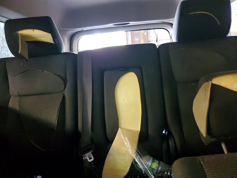 67254056 :رقم المزاد ، 1J8HG48K18C192382 vin ، 2008 Jeep Commander مزاد بيع