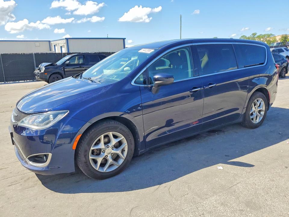69440996 :رقم المزاد ، 2C4RC1BG7HR788436 vin ، 2017 Chrysler Pacifica مزاد بيع