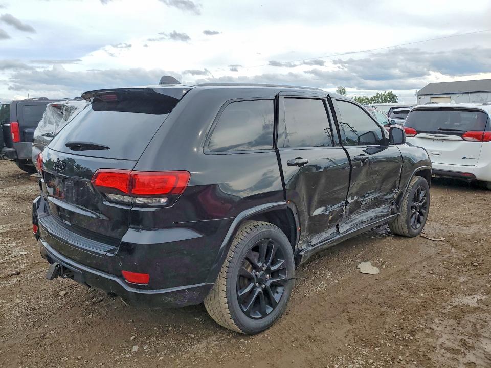 Продаж на аукціоні авто 2017 Jeep Grand Cherokee, vin: 1C4RJFAGXHC739079, номер лоту: 69561366
