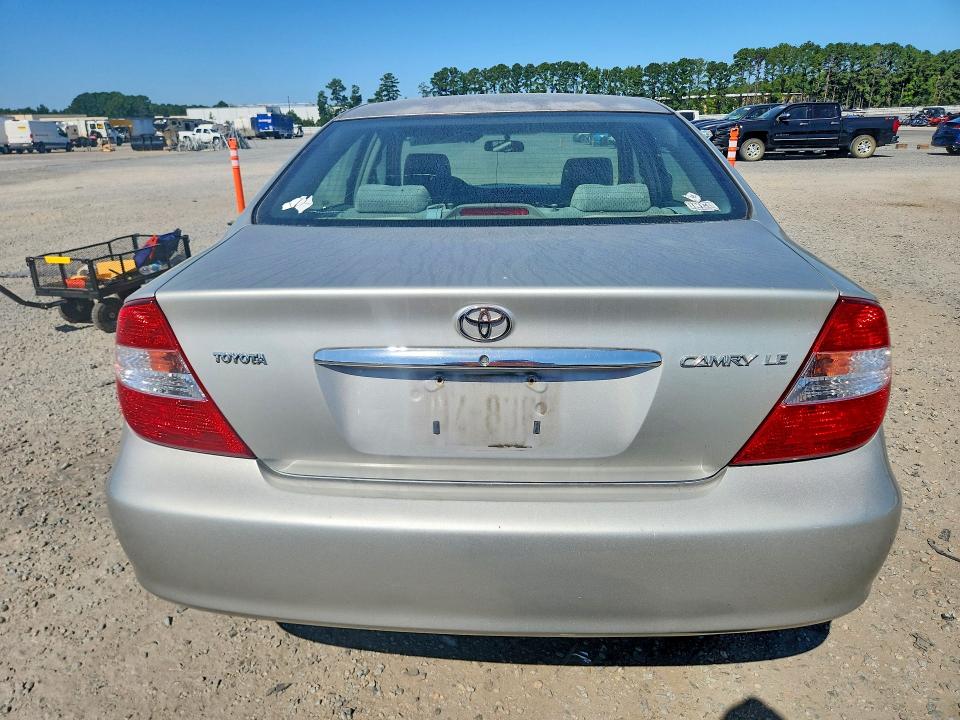 67236836 :رقم المزاد ، 4T1BE32K24U264907 vin ، 2004 Toyota Camry مزاد بيع
