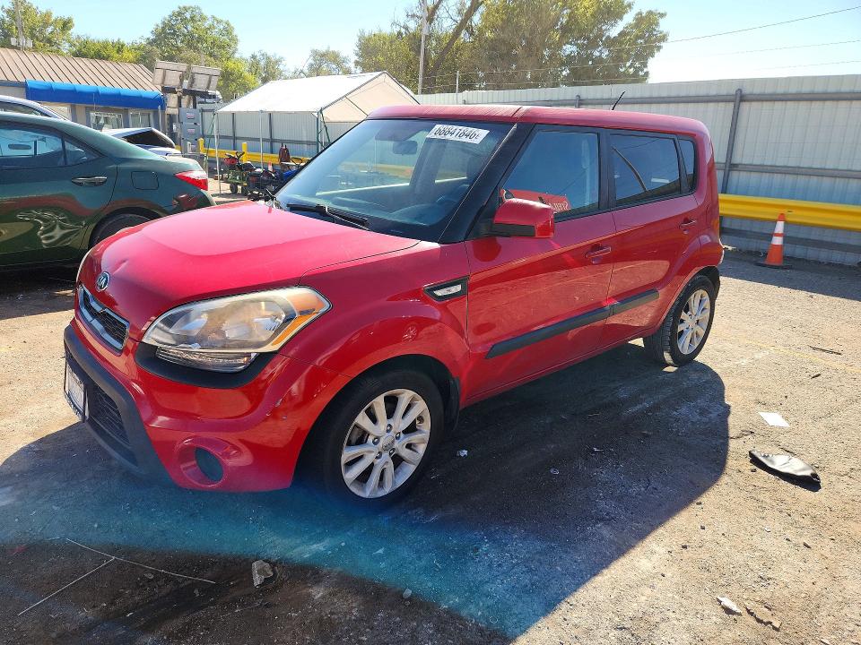 68841846 :رقم المزاد ، KNDJT2A58D7632467 vin ، 2013 Kia Soul مزاد بيع