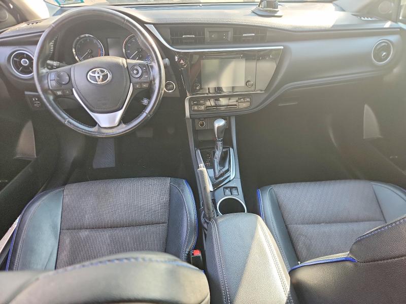 69620006 :رقم المزاد ، 2T1BURHE8JC110397 vin ، 2018 Toyota Corolla مزاد بيع