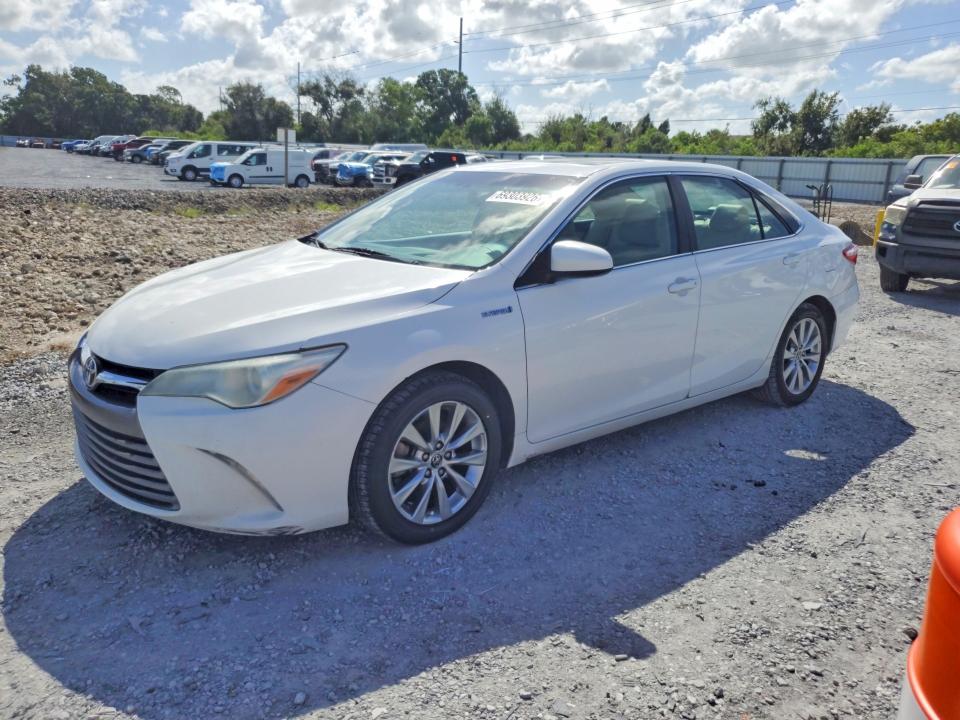 Продаж на аукціоні авто 2015 Toyota Camry Hybrid, vin: 4T1BD1FK9FU171130, номер лоту: 69303926