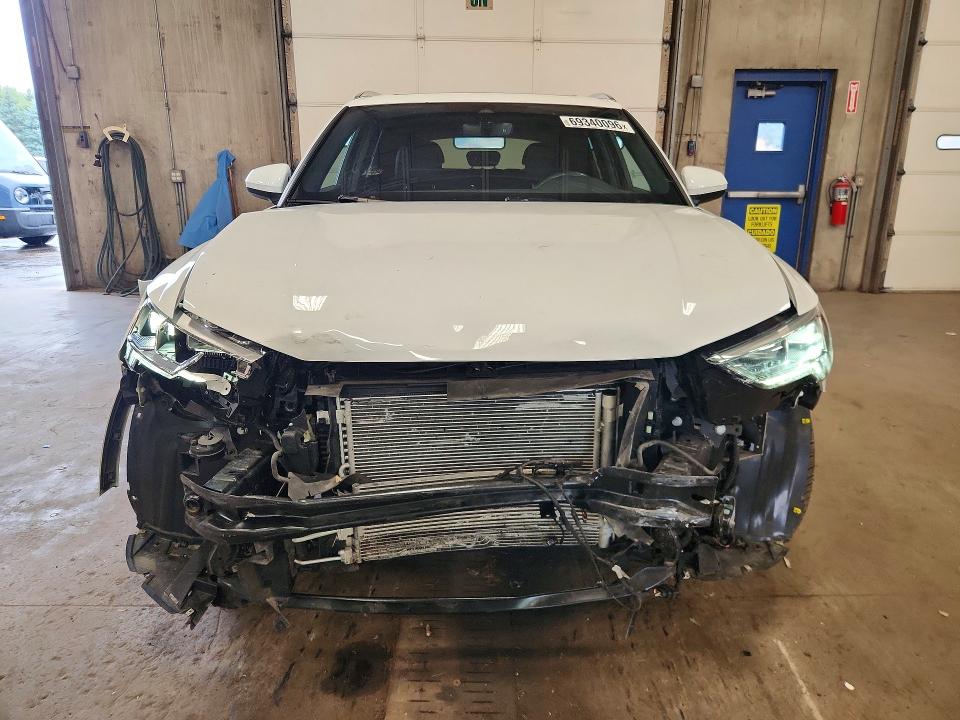 69340096 :رقم المزاد ، WA1AUCF35P1139759 vin ، 2023 Audi Q3 مزاد بيع