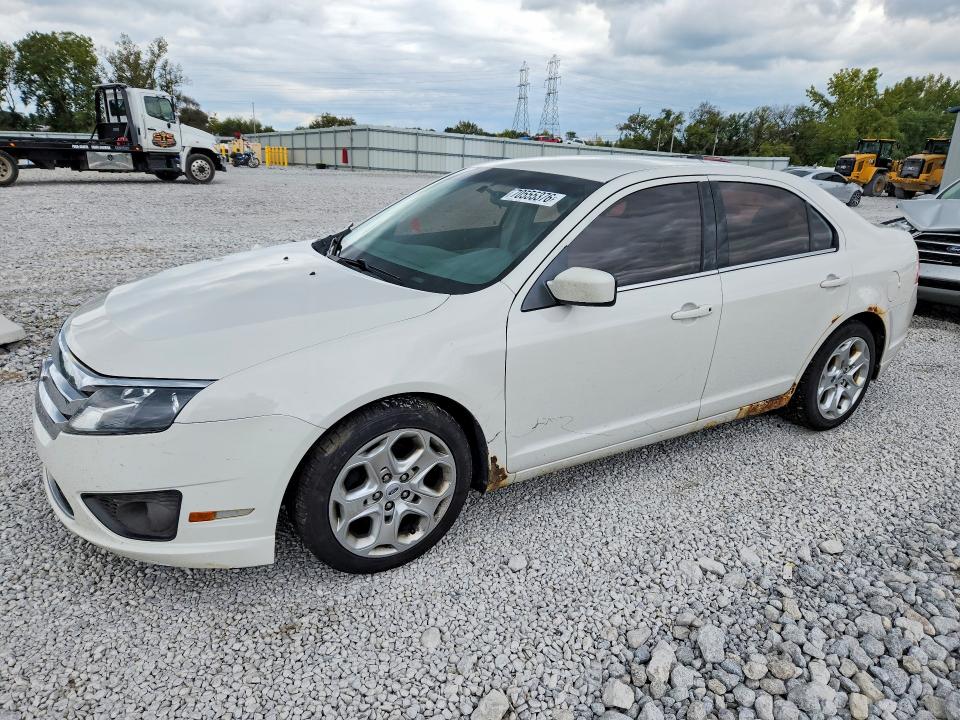 70555376 :رقم المزاد ، 3FAHP0HA2AR371308 vin ، 2010 Ford Fusion مزاد بيع