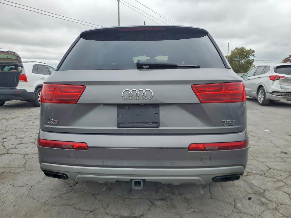 Продажа на аукционе авто 2018 Audi Q7, vin: WA1LAAF74JD008062, номер лота: 69456026