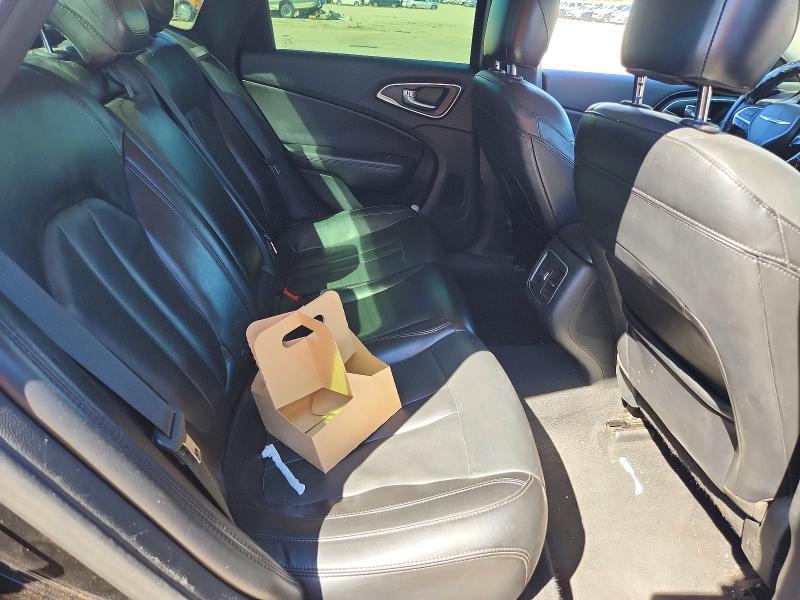 68742836 :رقم المزاد ، 1C3CCCCB7FN583993 vin ، 2015 Chrysler 200 مزاد بيع