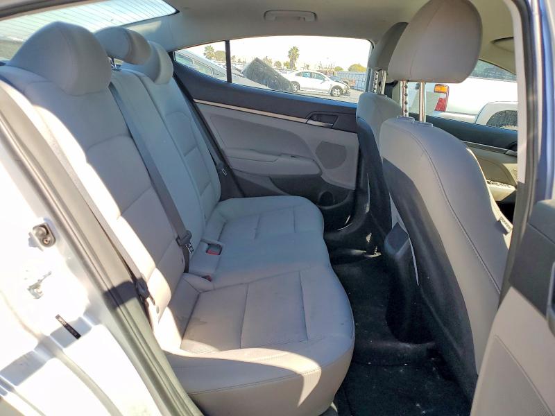 69445606 :رقم المزاد ، 5NPD74LF3JH288234 vin ، 2018 Hyundai Elantra مزاد بيع