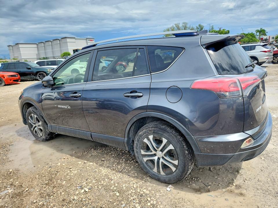 71153196 :رقم المزاد ، JTMBFREV5JD248609 vin ، 2018 Toyota Rav4 مزاد بيع