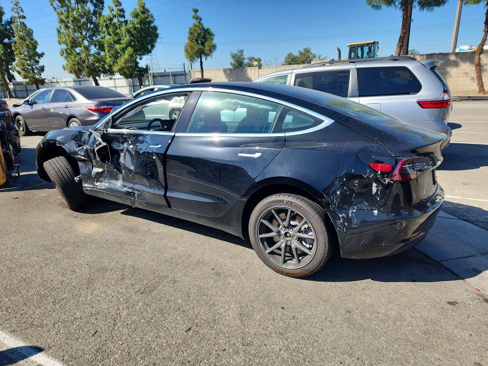Продаж на аукціоні авто 2019 Tesla Model 3, vin: 5YJ3E1EA8KF415772, номер лоту: 70636516