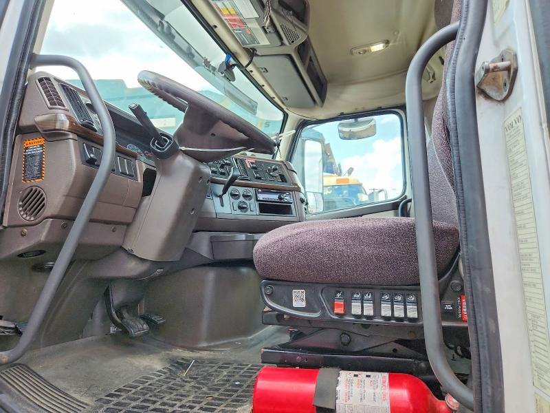 Aukcja sprzedaży 2016 Volvo Vnl, vin: 4V4N39TG2GN965504, numer aukcji: 65417356