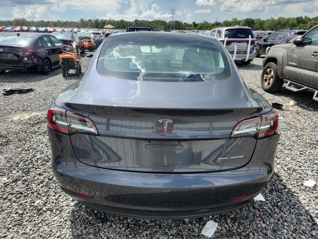 68213596 :رقم المزاد ، 5YJ3E1EB4JF128551 vin ، 2018 Tesla Model 3 مزاد بيع