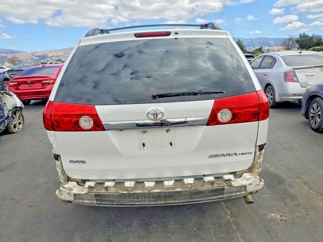 69211266 :رقم المزاد ، 5TDZA22CX6S530487 vin ، 2006 Toyota Sienna مزاد بيع