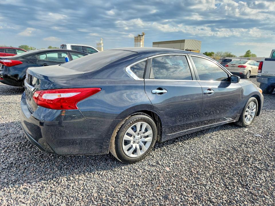 Auction sale of the 2016 Nissan Altima, vin: 1N4AL3APXGC118340        , lot number: 68787566