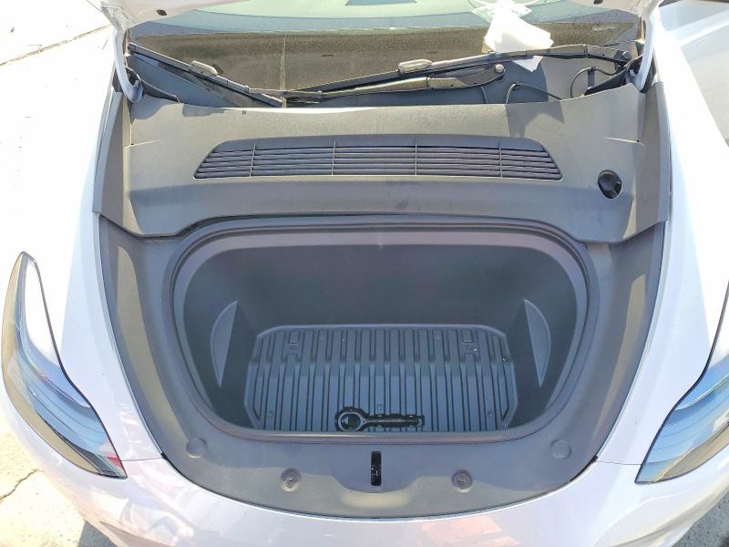 2025 Tesla Model Y მანქანა იყიდება აუქციონზე, vin: 7SAYGDEE9SF217032, აუქციონის ნომერი: 69759266