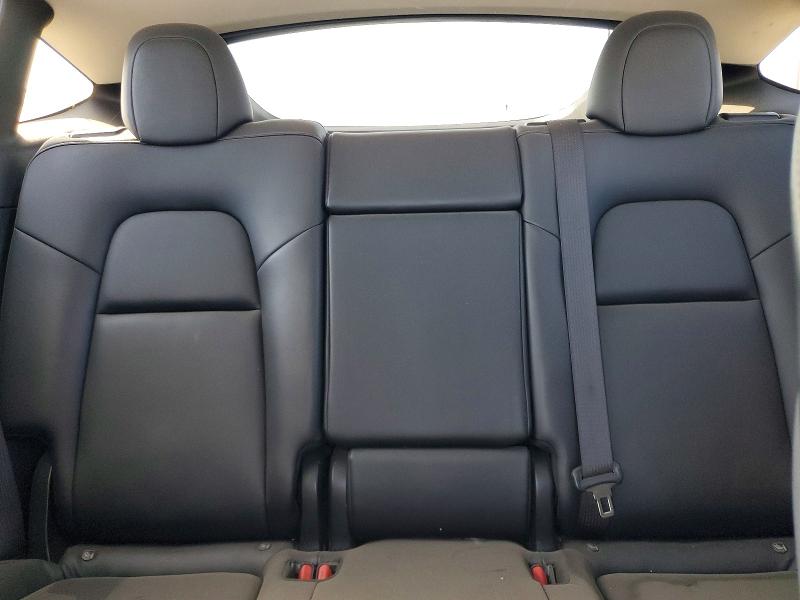 68895255 :رقم المزاد ، 5YJYGDEE1MF239767 vin ، 2021 Tesla Model Y مزاد بيع