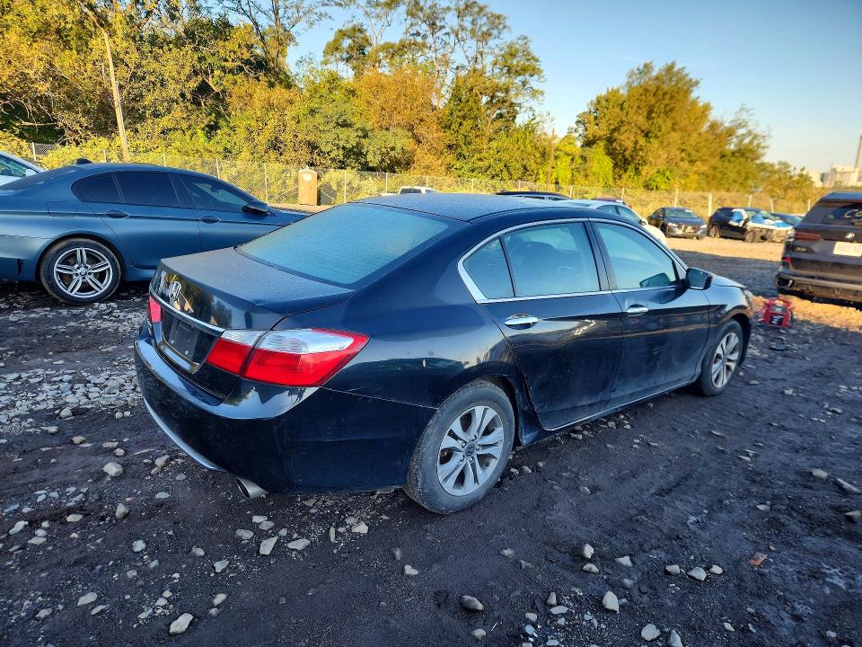 2015 Honda Accord მანქანა იყიდება აუქციონზე, vin: 1HGCR2F33FA197220, აუქციონის ნომერი: 70951746