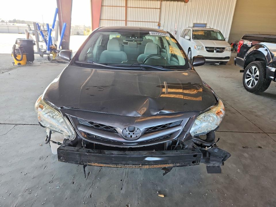 69725506 :رقم المزاد ، JTDBU4EE1C9175382 vin ، 2012 Toyota Corolla مزاد بيع