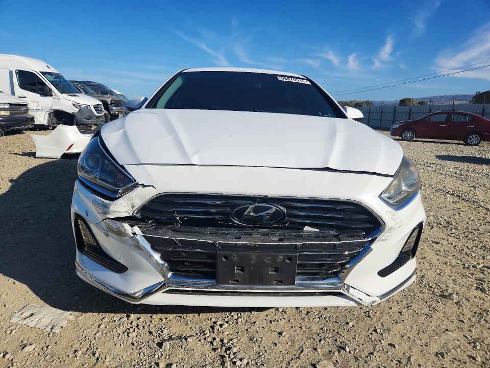 2018 Hyundai Sonata მანქანა იყიდება აუქციონზე, vin: 5NPE24AFXJH618666, აუქციონის ნომერი: 68875916